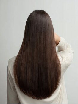 ヘアーラウンジ エゴ(Hair Lounge EGO)の写真/【武蔵新城店限定】フォルムが変わる髪質改善ストレート 梅雨でも崩れない髪へ