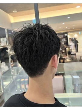 ヘアーズギャラリー なんば高島屋店(Hair's Gallery) 刈り上げショート
