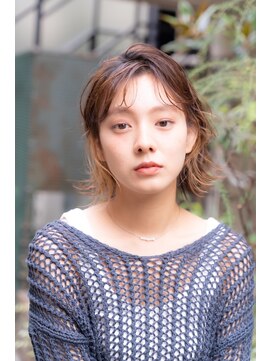 ロジッタ(ROJITHA) 【ROJITHA】インナーカラー×外はねボブ