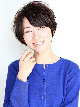 ヘアメイク フレンシア(hair make flencia) 40代50代向け大人ショート