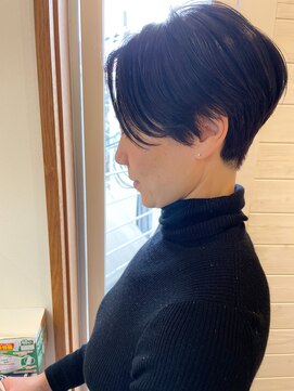 オーシャン(Ocean) 刈り上げ女子/前下がりボブ/美シルエット/ボブカット