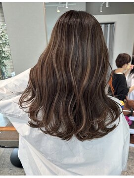 モアナ バイ ラナ(MoanA BY LANA) 若見えハイライトカラー