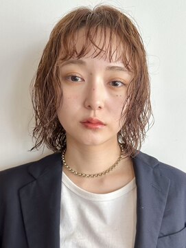 ノイカーム(noi Calm) 顔周りレイヤーカットくびれヘアミルクティーベージュカラー