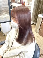ベルシュヴー(belles cheveux) チェリーピンクで艶やかレイヤースタイル