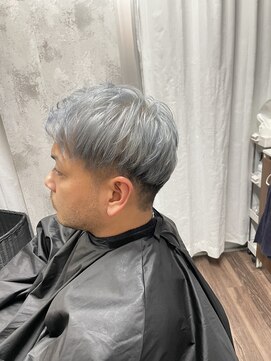 ラル(Lull) 【ホワイトアッシュシルバー×メンズカット】ケアブリーチ/個室