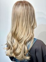 アトリア 横浜(Atria) 黒染め履歴から作るホワイトグラデーション