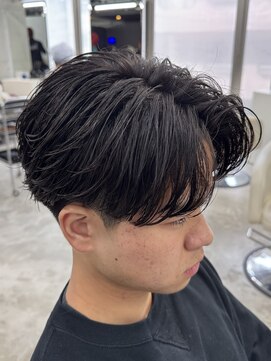 エデアンルクラ 下通(EDEAN Leclat) 熊本メンズパーマ ニュアンスパーマ センターパート MEN'S HAIR