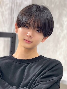 ナチュラル 渋谷(NATURAL)の写真/髪質やクセに合わせた自然にまとまるストレートで、毎朝のスタイリングをもっと楽に[縮毛矯正/渋谷]