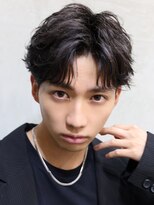 ルーツ(ROOTS) センターパートのフェザーパーマで毛束感アップ