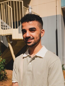 ラフカッターズZ 町田店 ミドルスキンフェード【町田/理容室/床屋/顔剃り/シェービング】