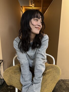 モクレン(mokuren.) レイヤーパーマ巻き