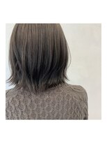 サロン ド イズミ&nbsp;モノトーングレー