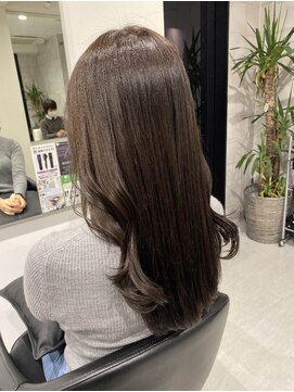 アフロディーテ ギンザ 秋葉原店(APHRODITE GINZA) 外ハネボブ/セクションカラー/ペールベージュ/秋葉原