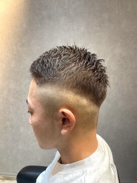 エルクロノス(L.Chronus) グレージュダブルカラー×1mm短髪