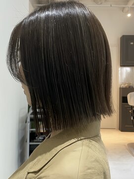 ヨロ 小岩(YOLO) ハイライトカラーミルクティーベージュケアブリーチダブルカラー