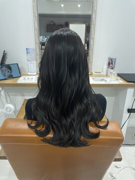 ネイロ 日本橋(NeiRo) 小顔ショートボブハイライトカラー大人ショートカット白髪ぼかし