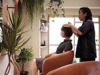 レッドハウス(RED HOUSE)の写真/一人一人のお客様としっかり向き合い、あなたの“なりたい“を叶えるサロン◎お悩みも気軽に相談できる♪
