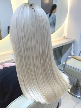 テトラ バイ ネオリーブ 横浜西口店(tetra by neolive) ハイトーンホワイトカラー＊*【横浜/横浜駅】