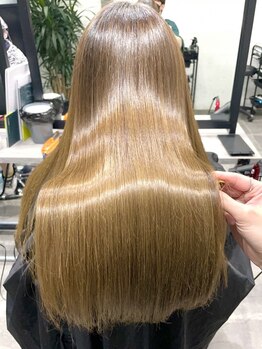 ピチカート パクト(pizzicato pacto)の写真/【JR原宿駅徒歩1分】理想のデザインと極上の艶を実現させる高い技術に注目！柔らかな質感のストレートへ♪