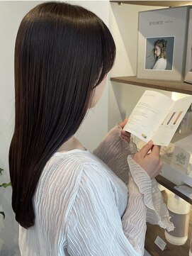 酸性ストレートで理想のサラツヤロングへ！！