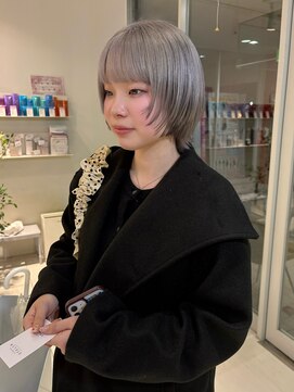 ステラ ヘア デザイン サロン(STELLA hair design salon) ホワイトシルバー×ウルフ【浅野】