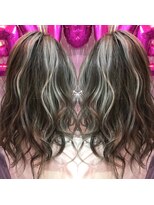 トミー(TOMMY)&nbsp;ハイライト × ダークアッシュ