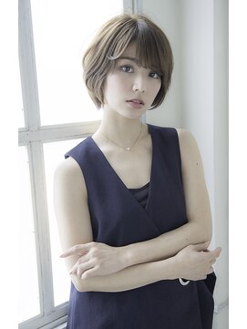ラ フォルム(La forme) 大人ナチュラル小顔ショート