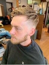 ヘアーワークス ブレーヴ(HAIR WORKS BRAVE) アシメフェードスタイル