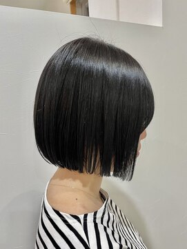 ランガリ ヘアアンドスパ(Rangali Hair&Spa) 【別府 ランガリ】ブルーブラック/小顔ボブ