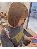 ミルクティーベージュ . ミニボブ