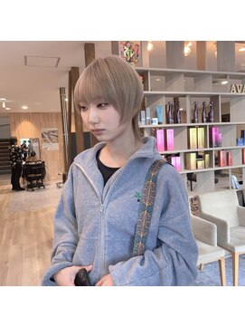 アヴァンス ジェイアール和歌山店(AVANCE.) 派手髪×ウルフカット×ミルクティーブロンド