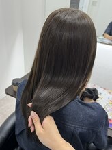 ビューティーサロン クロス(CROSS)&nbsp;暗髪/艶髪/艶感/透明感/うるつやロング/オリーブベージュカラー