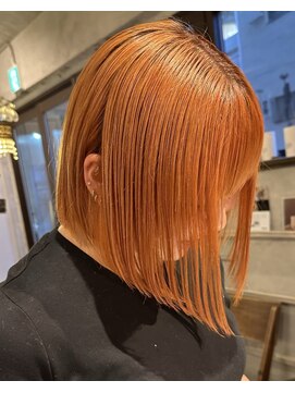 エイチ(H eitf) H【eitf】 原宿 表参道 オレンジカラー/切りっぱなしボブ