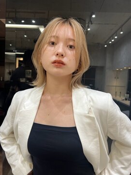 ロンドロゼ 池袋(Lond rose) イメチェン外ハネボブワイドバングホワイトブロンド韓国/池袋