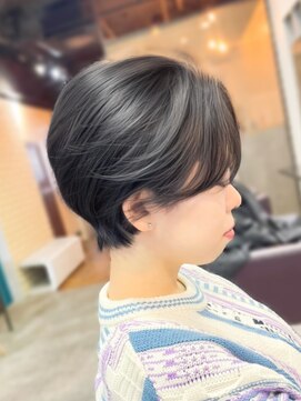 ミズチャーム(Ms.CHARM) 毛流れハンサム/20代/30代/40代/外苑前