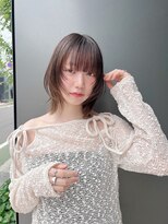 トルネード(TORNADO)&nbsp;大人ミディアムレイヤーボブ前髪ありひし形外ハネ面長K20250607