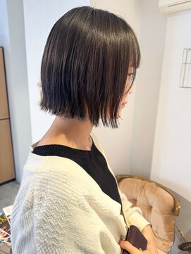 エンタリティリット(entality lit) 《entality lit》外ハネが可愛い大人気のミニボブstyle