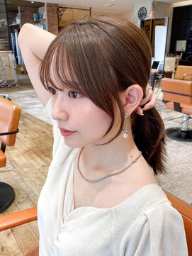 ラルユー 金山(LallYou) シースルーぱっつん前髪で結んでかわいいフェイスレイヤー