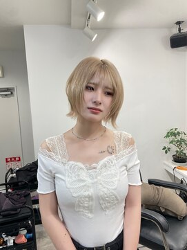 ヴィア(Via) ハイトーン/ケアブリーチ/ダブルカラー/ホワイトベージュ