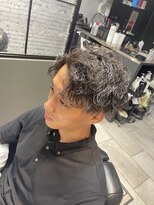 リットバイハレケ(Lit. by HAREKE) 波巻きパーマ
