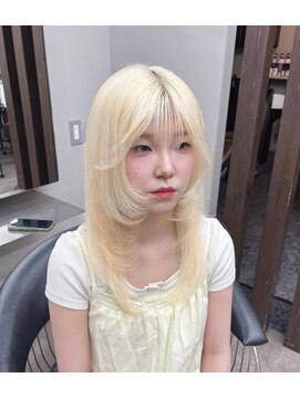 エミーバイモアムー(Emmie byMoremuu) 【MEI】ブロンド