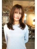 チカシツ(Chikashitsu) ミディアムレイヤー/オリーブベージュ/顔まわりレイヤー