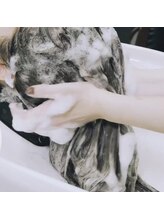 シャンプートリートメントの香りでバスタイムを幸せのひとときに。