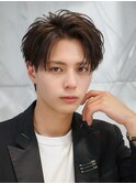 センターパートショートビジネスツーブロック黒髪毛流れ