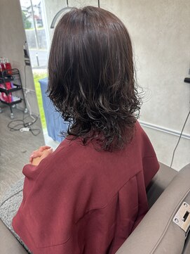 アキコ(AKIko) お手入れ簡単大人のレイヤーパーマstyle