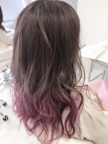 ジウ 上通り(JIU)&nbsp;大人可愛い小顔無造作カールグラデーション×チョコレートピンク