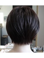 ウィスカーヘアー(whisker hair)&nbsp;ショートボブ 