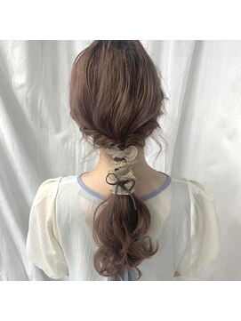 スウィープ 平尾(sweep) お呼ばれカジュアルローポニーアレンジ