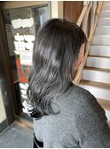 グレージュ×透明感