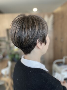 アンティム(untime) ショートボブ